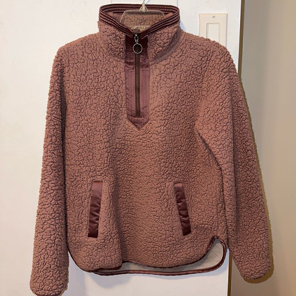 XS Abercrombie & Fitch Sherpa Half-Zip Satin Trim Sweatshirt in Mauve